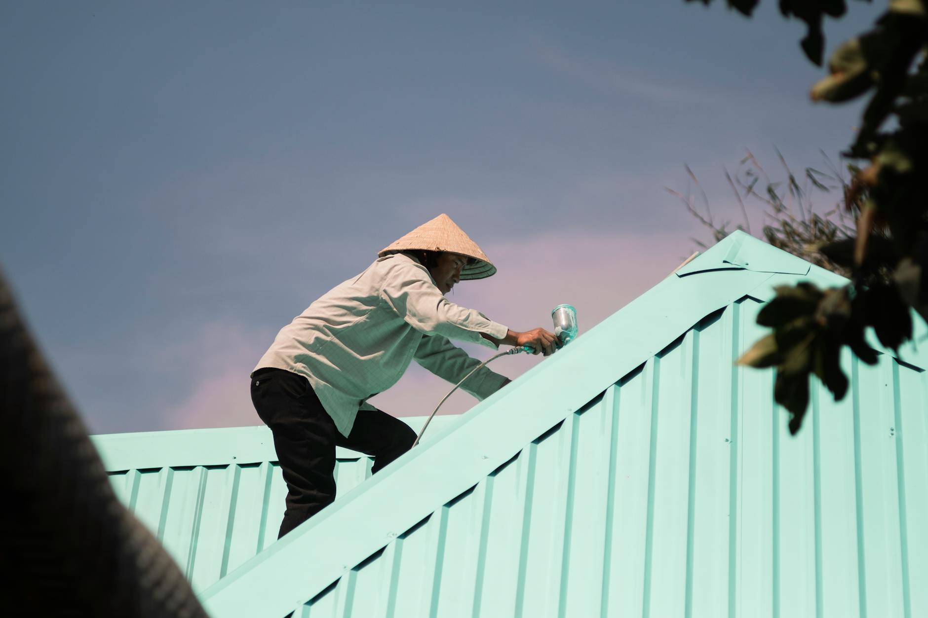 Roof liquid waterproofing coating application
