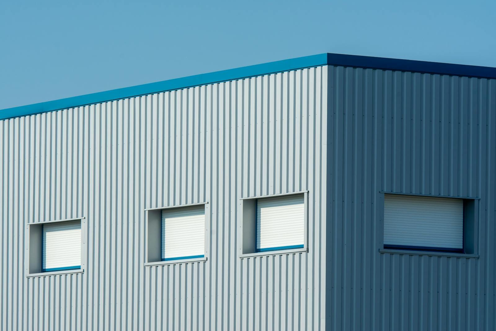 Insulated sandwich panel industrial building facade